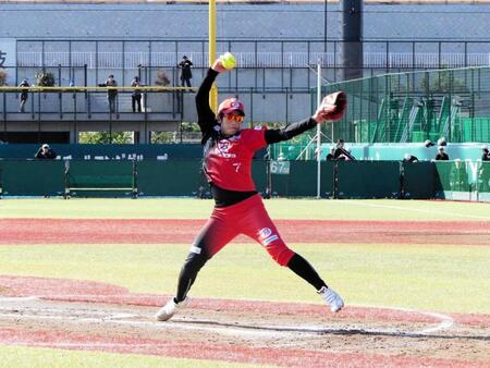 ソフトボール　ビックカメラ高崎が決勝へ　エース・上野が１０奪三振の好投でけん引「絶対に勝ちたいという思いで臨んだ」