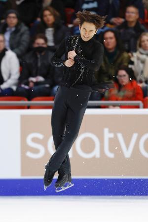 　男子フリー　演技する友野一希＝レークプラシッド（共同）