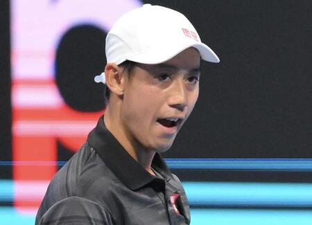 錦織圭が逆転勝ち　３カ月ぶり実戦復帰　エアＫで沸かせる場面も　第３セットは黒タイツ脱ぎコートへ