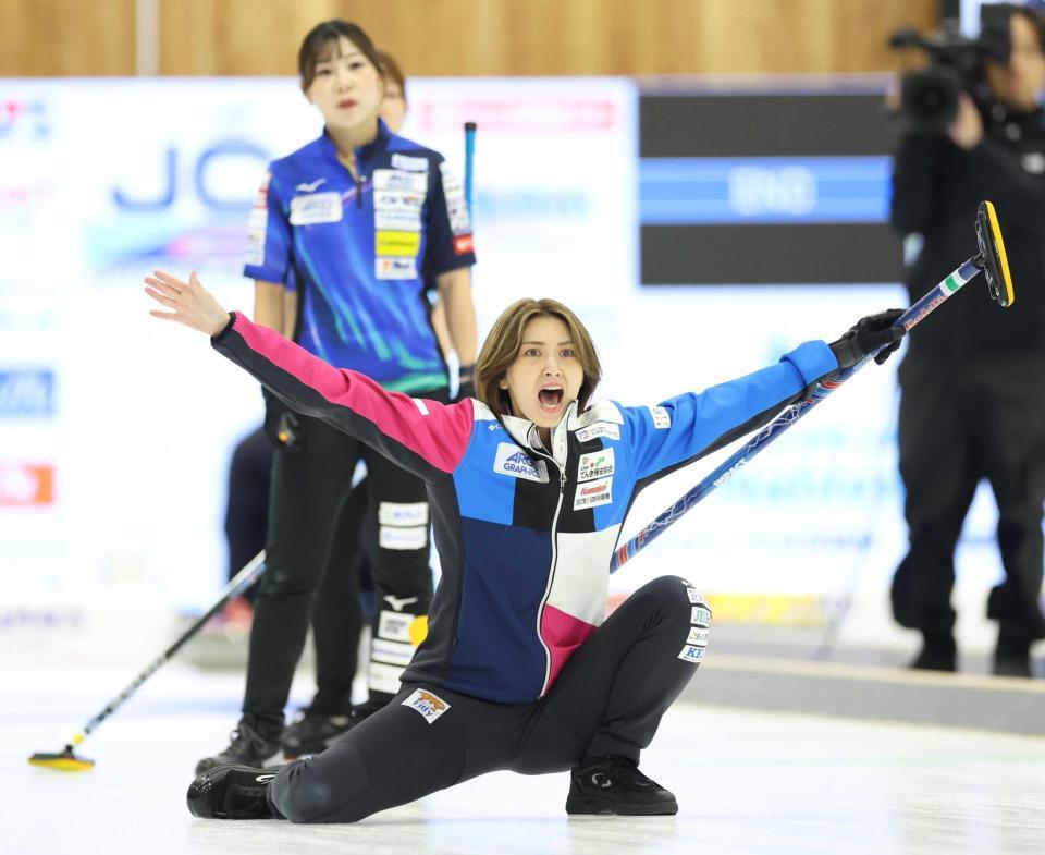 　９月に行われた日本代表決定戦のロコ・ソラーレ戦で大声で指示を出す吉村紗也香