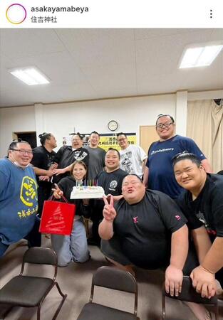 　浅香山部屋のインスタグラム（ａｓａｋａｙａｍａｂｅｙａ）より