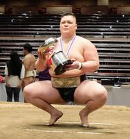 　アマチュア横綱に輝いた鮫島輝