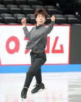 　練習する佐藤駿（撮影・吉澤敬太）