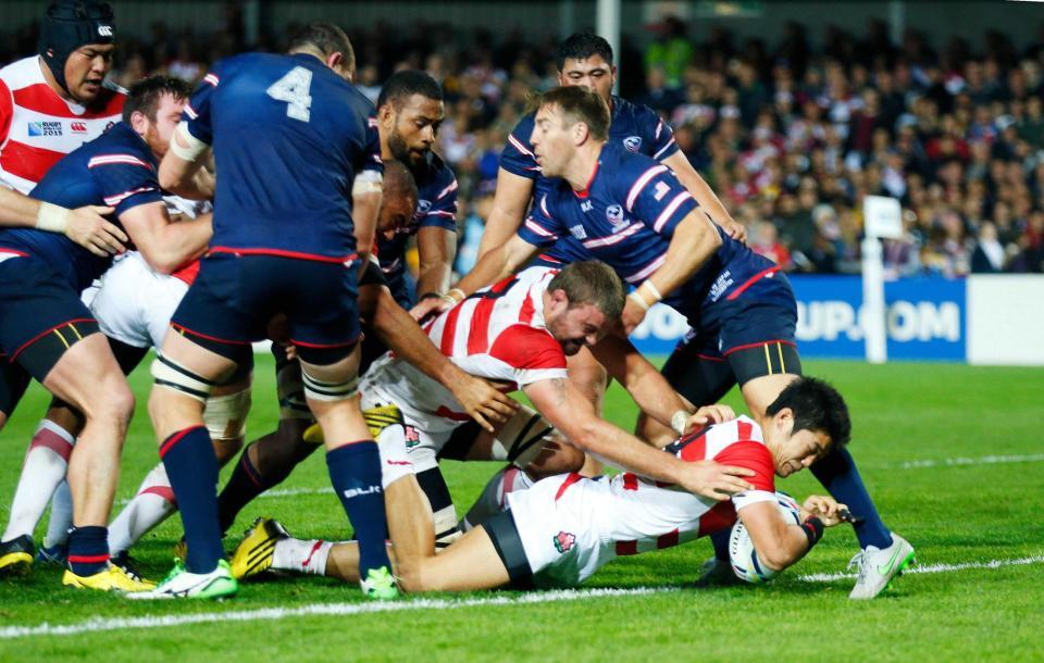 　１５年Ｗ杯米国戦でトライする藤田（ロイター＝共同）