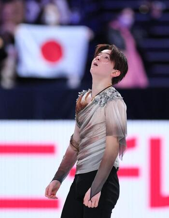 　演技を終え呆然とした表情を見せる中田璃士