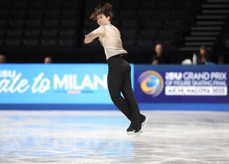 　練習する中田璃士（撮影・吉澤敬太）