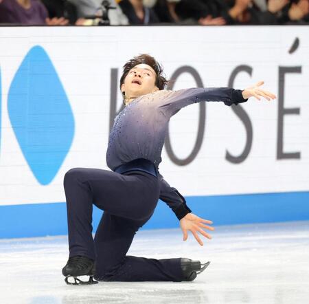 　熱い演技を見せる鍵山優真（撮影・吉澤敬太）