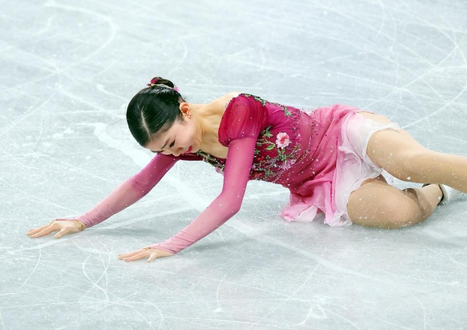 　女子フリー、ジャンプを失敗した千葉百音
