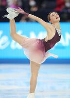 　華麗に舞う坂本花織（撮影・吉澤敬太）