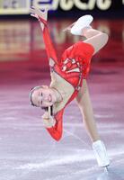 　笑顔で演技する宮崎花凜（撮影・吉澤敬太）