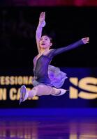 　エキシビションで演技する千葉百音