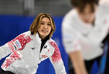 　トルコ戦の第５エンド、指示を出す吉村（共同）