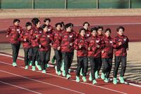 　公開練習で走る早大選手（撮影・西岡正）