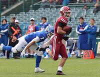 　第２Ｑ、ディフェンスを振り切ってタッチダウンを奪う立命大ＷＲ・木下亮介（撮影・立川洋一郎）