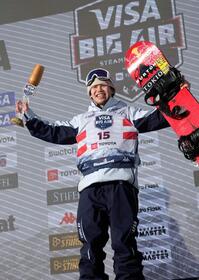 男子ビッグエアで優勝した荻原大翔（共同）