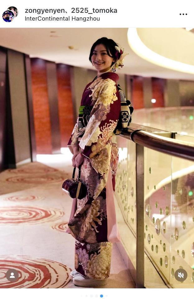 宮崎友花のインスタグラム＠２５２５＿ｔｏｍｏｋａより