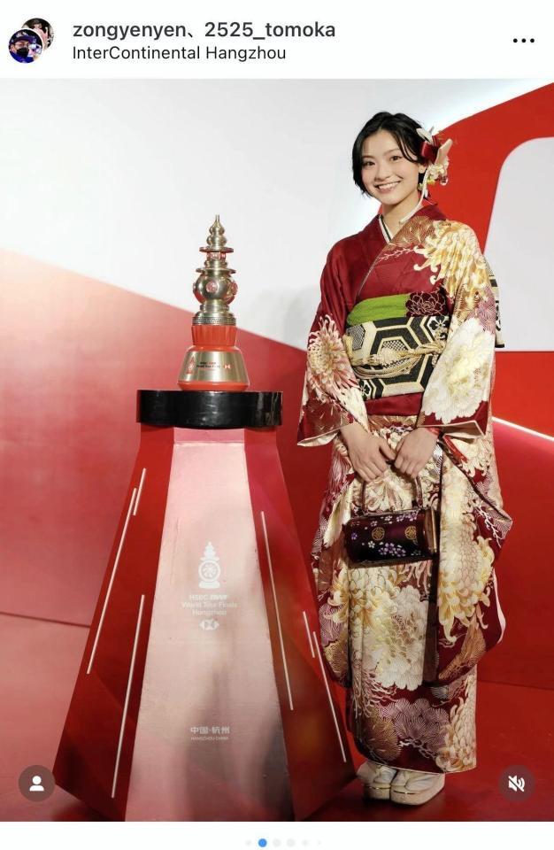 宮崎友花のインスタグラム＠２５２５＿ｔｏｍｏｋａより