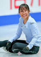 　公式練習で調整する三原舞依