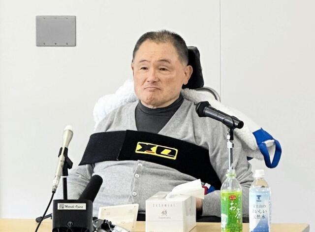 山下泰裕氏「ありのまま」車いす姿生活