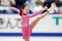 　演技する島田麻央