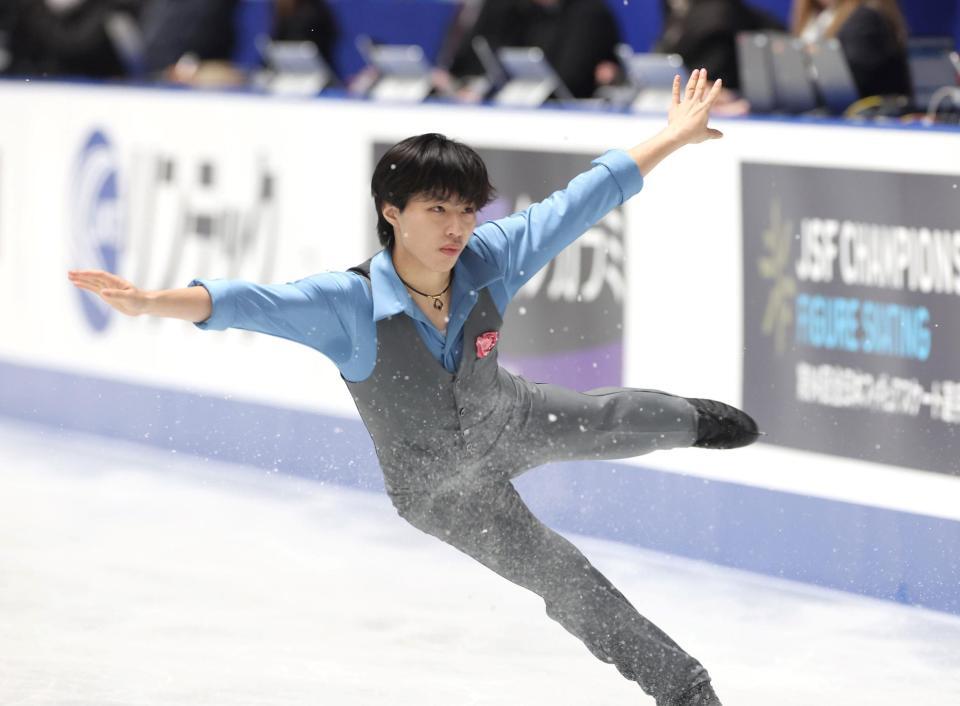 　フリーの演技をする三浦佳生（撮影・石井剣太郎）