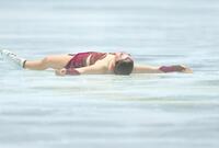 　演技を終え倒れ込む樋口新葉