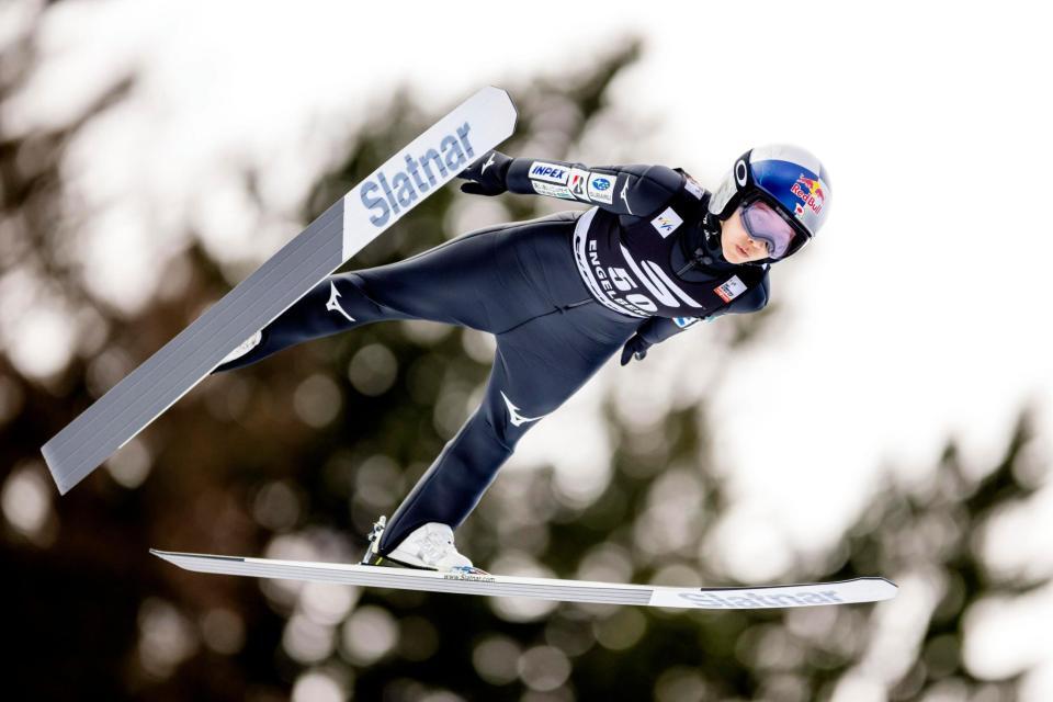 　Ｗ杯ジャンプ女子個人第10戦での高梨沙羅の飛躍（Ｋｅｙｓｔｏｎｅ提供・ＡＰ＝共同）