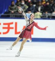 　フリーの演技をする渡辺倫果（撮影・石井剣太郎）