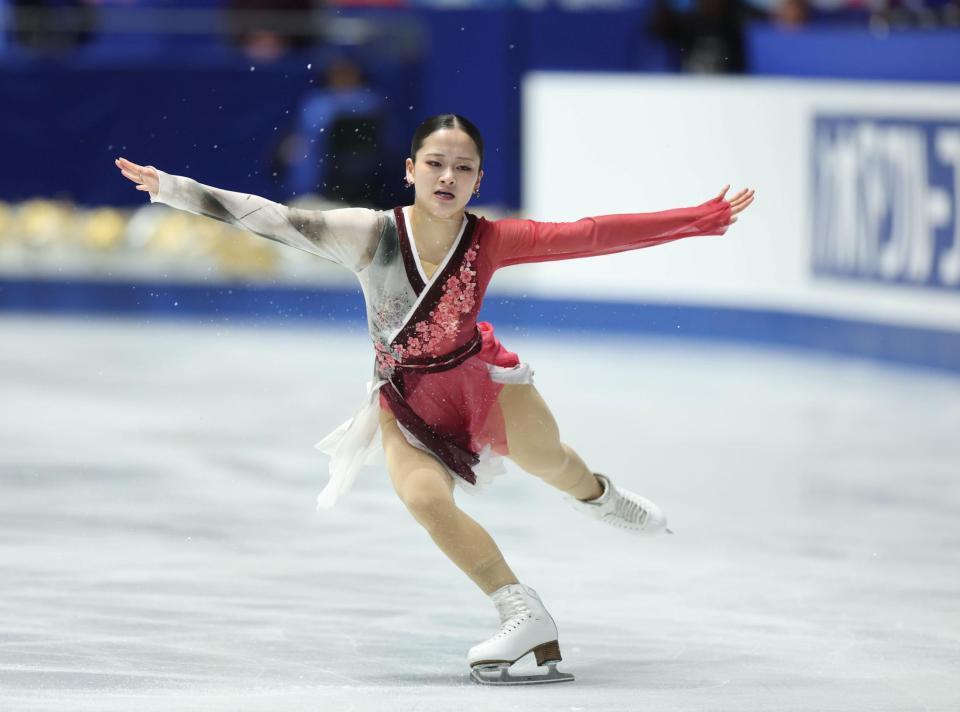 　フリーの演技をする渡辺倫果（撮影・石井剣太郎）