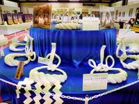 　展示される双葉山らの横綱が使用した綱