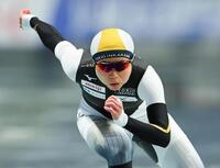 　滑走する高木美帆