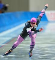 　滑走する新濱立也