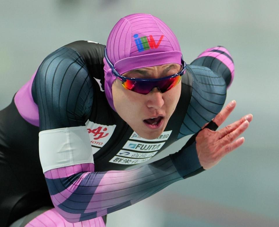 　滑走する新濱立也