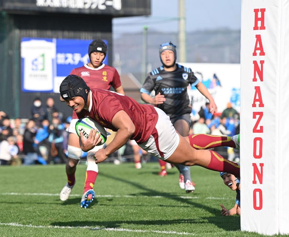 　前半、先制トライを決める目黒学院のロケティ・ブルースネオル（撮影・西田忠信）