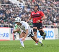 　後半、攻め込みトライを決める桐蔭学園・金野悠生（撮影・西田忠信）