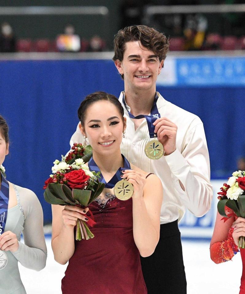 　２３年の全日本選手権で優勝した小松原美里、小松原尊組