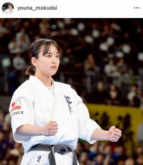 腕立て衝撃Ｖのショートカット美女反響