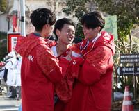 　３着でゴールした中大・柴田大地（中央）＝撮影・石井剣太郎