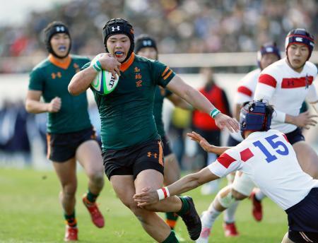 　東福岡-東海大相模　後半、突進する東福岡・須藤。このままトライを決める＝花園