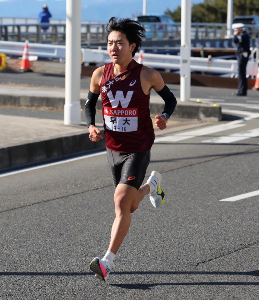 　力走する早大・堀野正太（撮影・棚橋慶太）