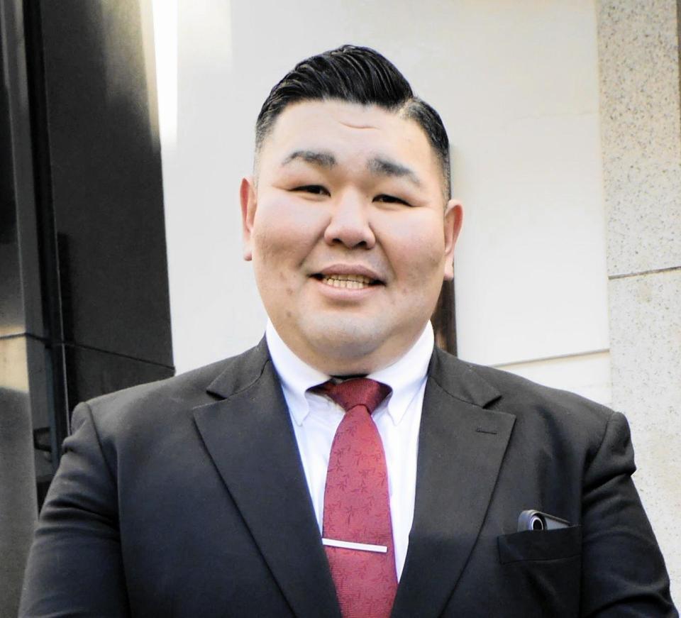 　出羽海部屋を訪れた南貴由輝さん
