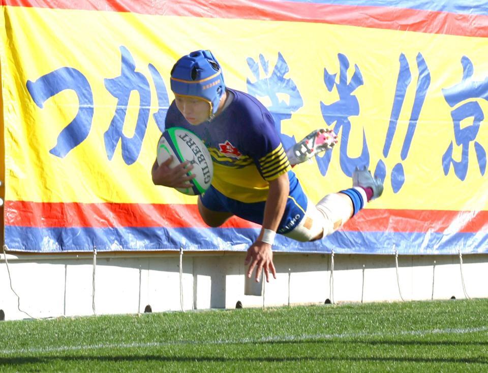 　前半、先制トライを決める京都成章・篠颯太郎（撮影・山口登）