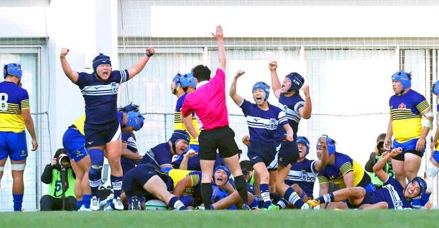 桐蔭学園 史上6校目3連覇！「肩が取れるまで」強行出場の主将・堂薗