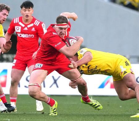 　東京ＳＧ-神戸　後半、突進する神戸・レタリック＝味スタ
