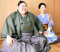 結婚を発表した剣翔と祐華さん