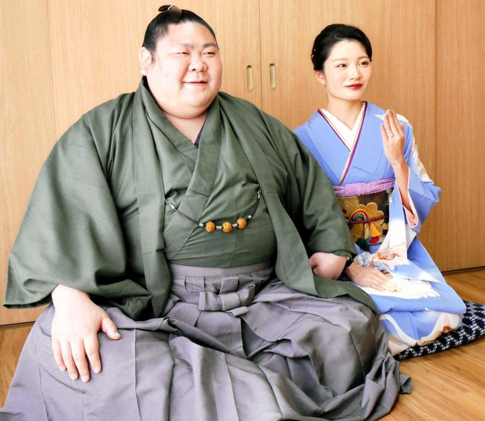 結婚を発表した剣翔と祐華さん