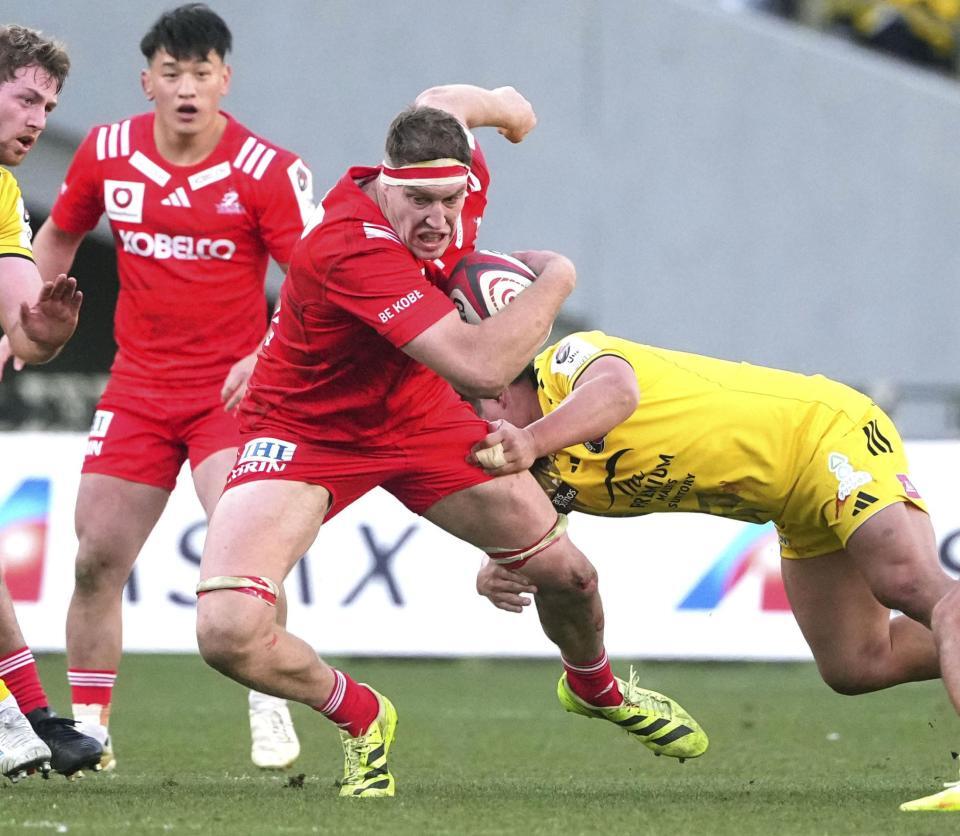 　東京ＳＧ－神戸　後半、突進する神戸・レタリック