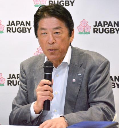 　記者会見する日本ラグビー協会の土田雅人会長＝１４日、東京都港区