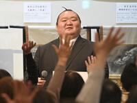 大盛況の桐山親方トークショー（撮影・園田高夫）