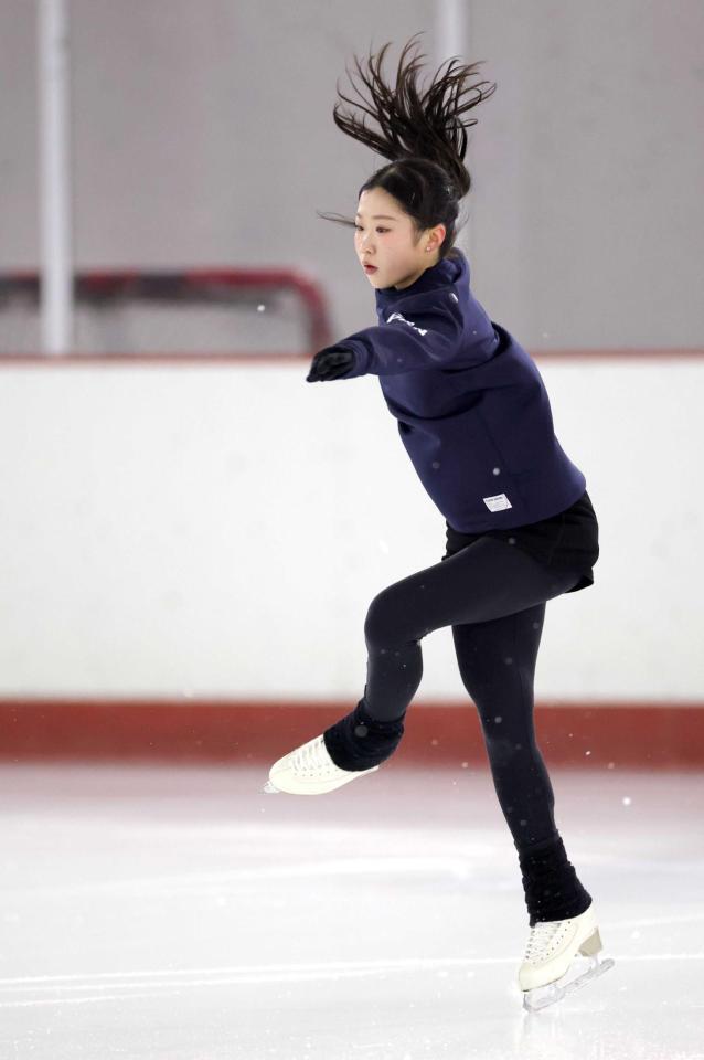 　練習を公開した中井亜美（撮影・西岡正）